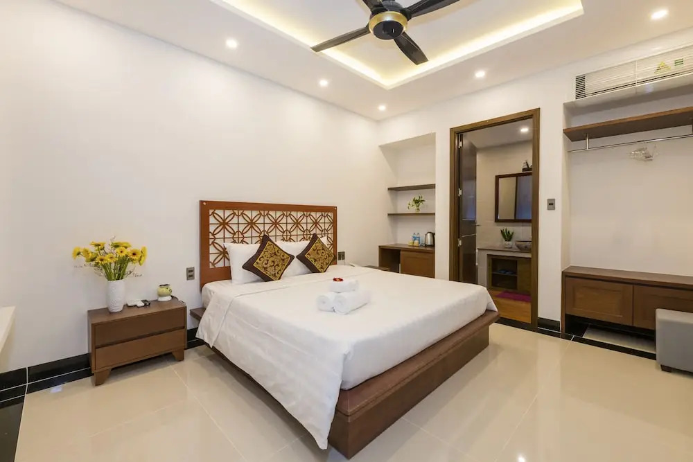 Phuc Hung Riverside Villa