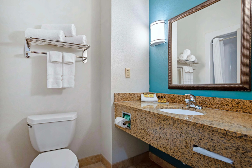 Best Western Plus Blue Angel Inn