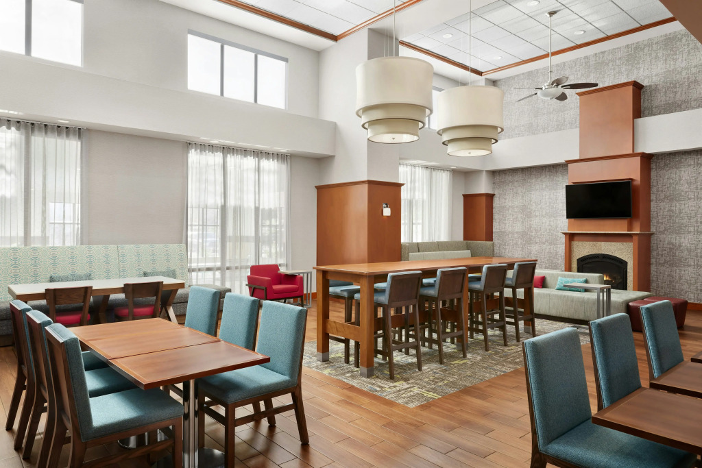 Hampton Inn & Suites West Haven