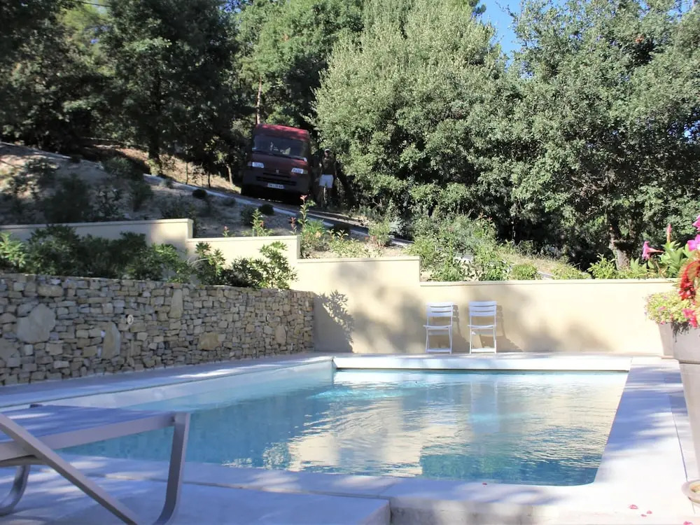 Modern Gîte With Pool on Large Property of Owner, 1 km From Provençal Village