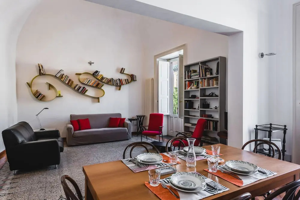 Maddalena Classic Apartment by Wonderful Italy