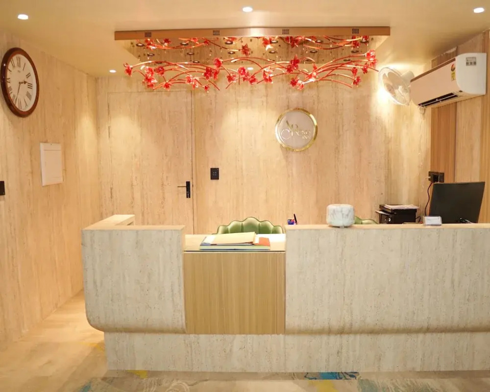 Hotel Aroma Inn