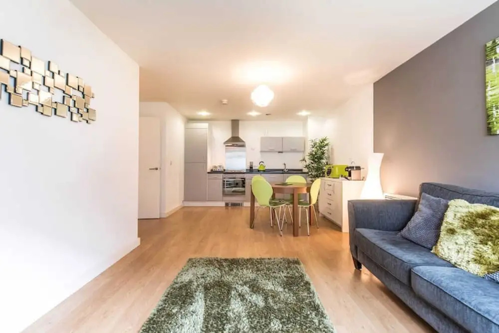 Modern 1kb, 1DB Apt - Salford Quays