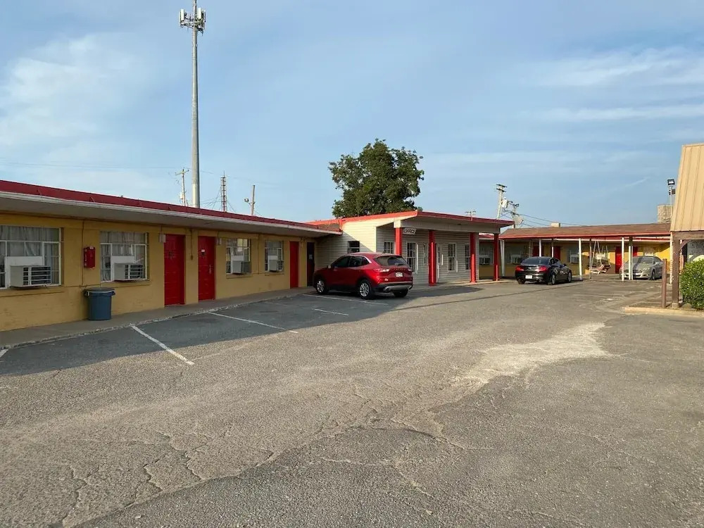 Deluxe inn