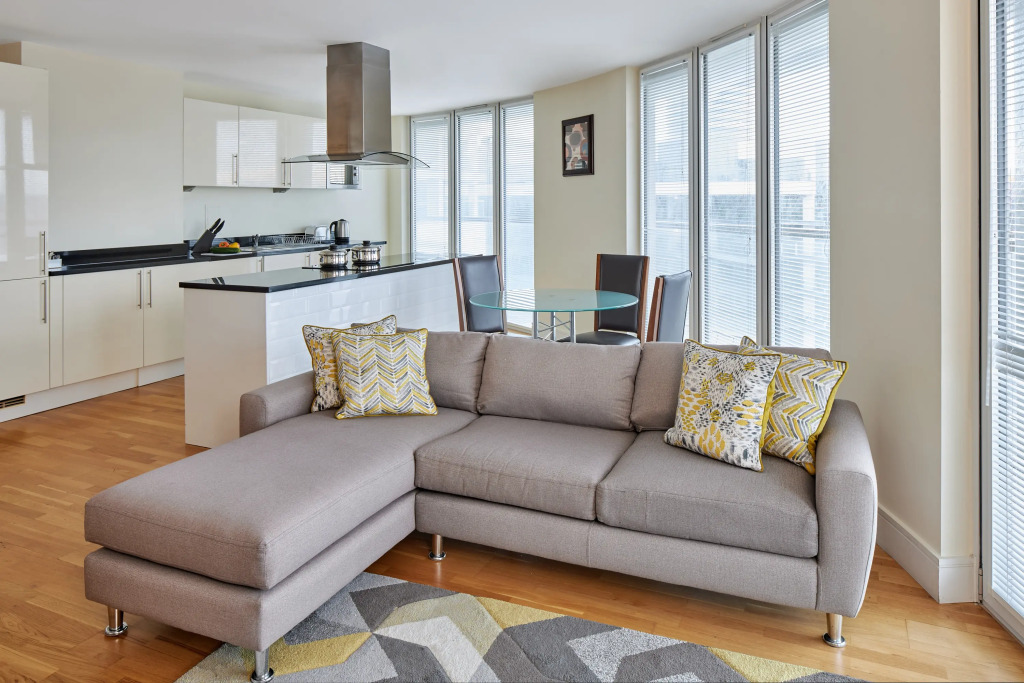 SACO London Canary Wharf