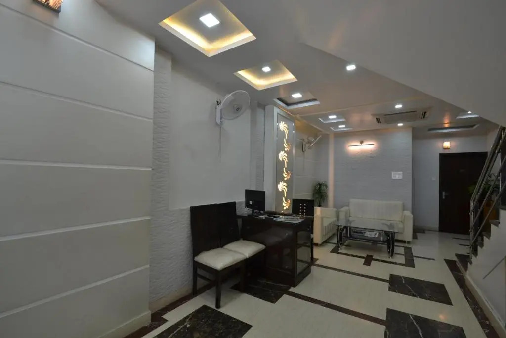 Hotel Central Residency