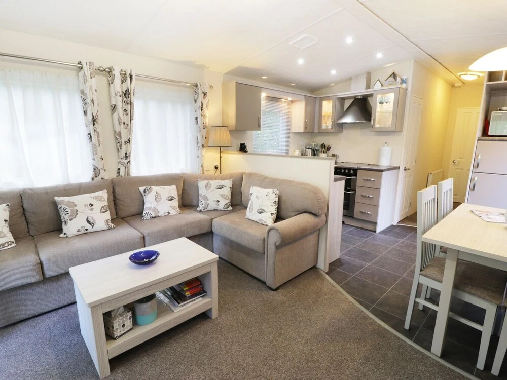 The Hollies Lodge