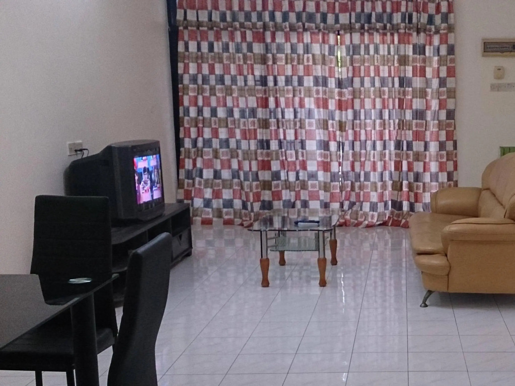 Bayan Seaside Guesthouse