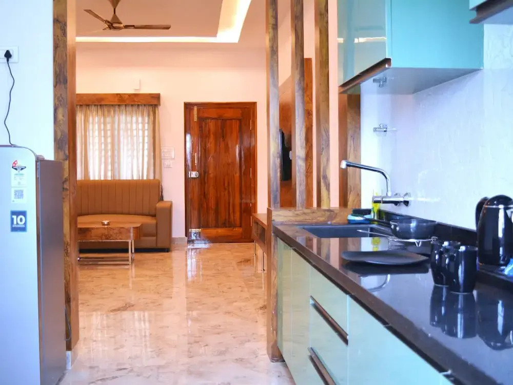 City Service Apartment