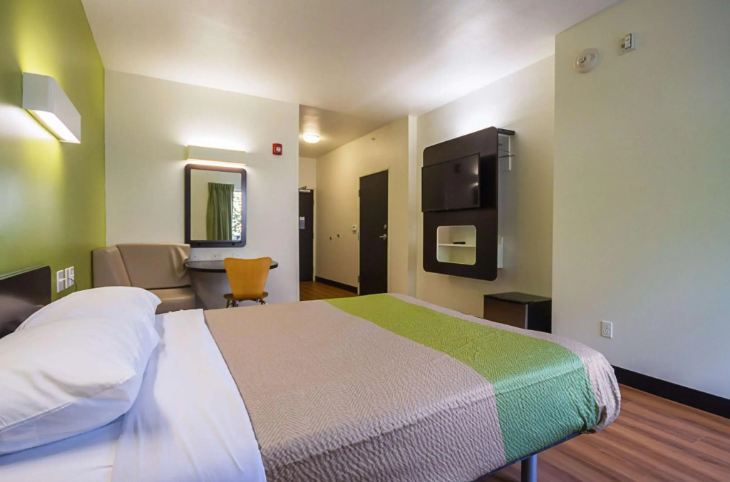 Days by Wyndham South Bend Notre Dame