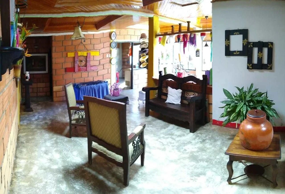 Hostal VILLA JULIANA