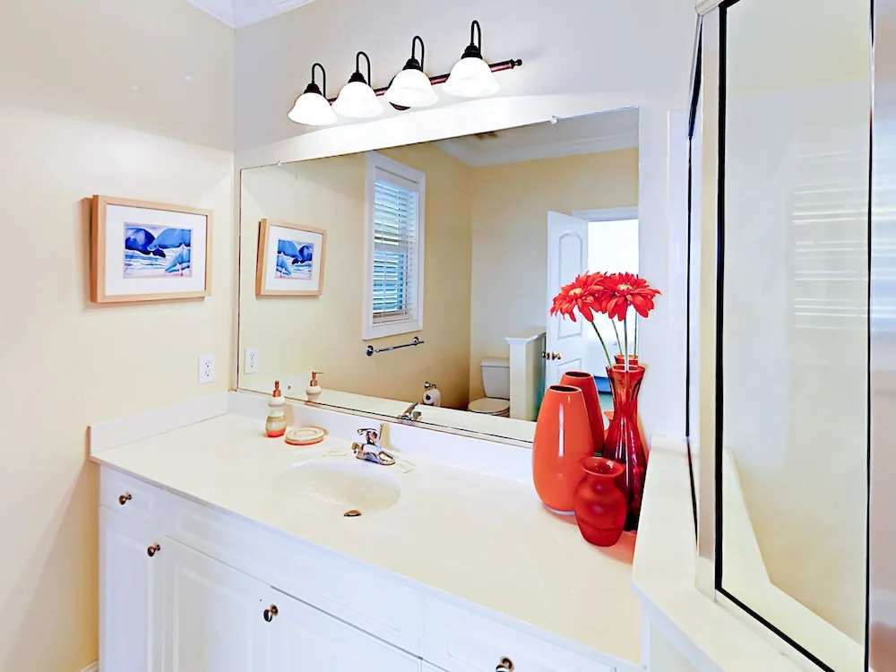 226 Georges Bay Rd Home 5 Bedrooms 4.5 Bathrooms Home