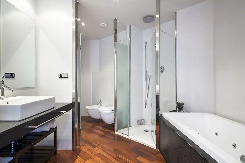 Uma Suites Luxury Downtown
