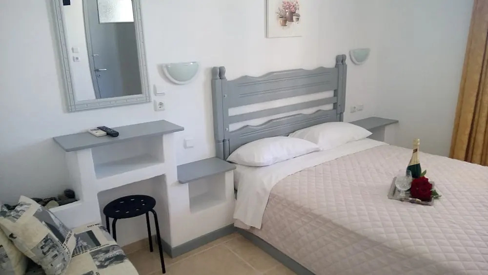 Skyros Koxilas Studios
