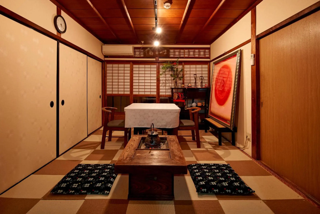 1日1組のお客様を御迎えする宿Hotobil An inn that welcomes one group of guests per day