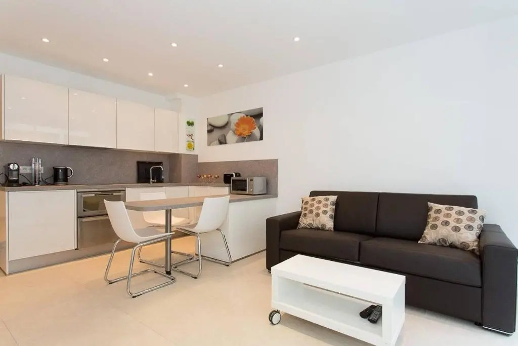 Chic & Modern 1bed Next To Martinez