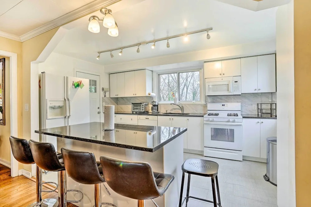 Family Getaway Near Delaware River & Int’l Soccer