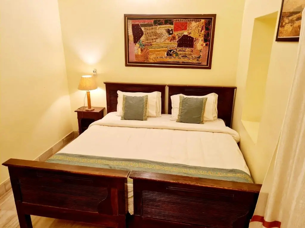 Hotel Shahi Garh