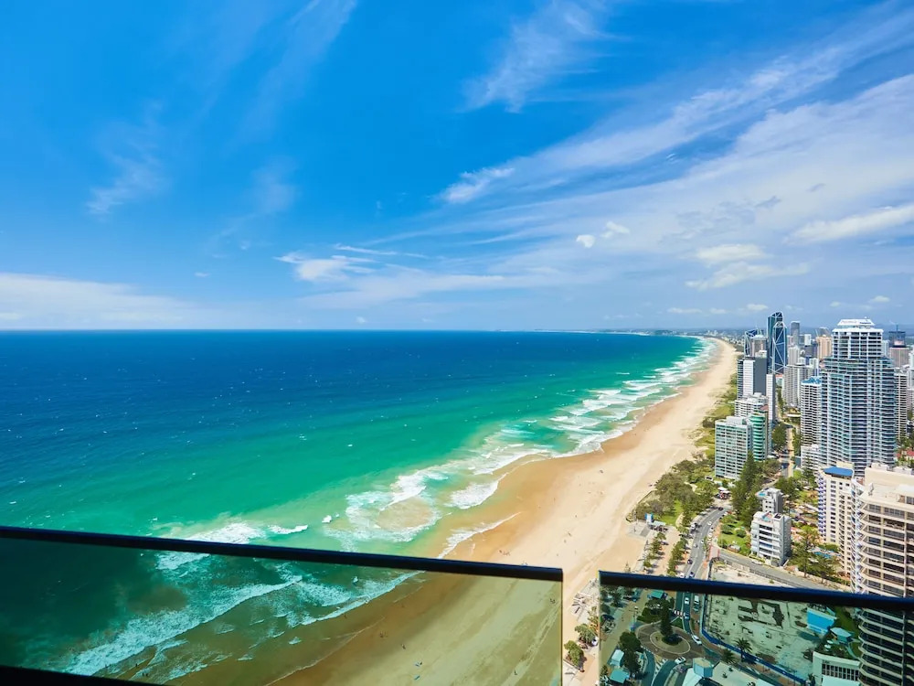 Soul Surfers Paradise - Hosted by Gold Coast Luxury Resorts