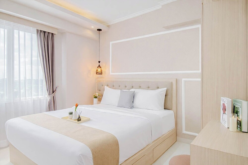 Neat And Homey 2Br For 3 Pax At Podomoro Golf View Apartment