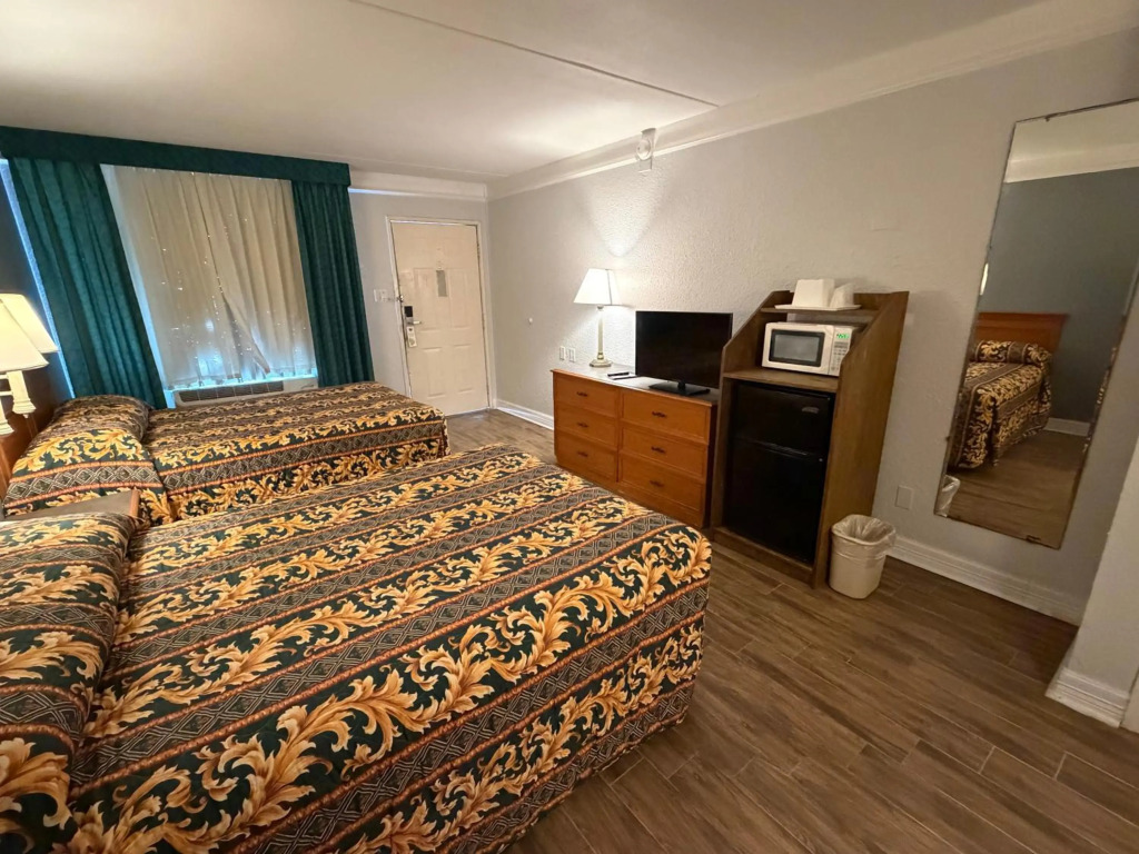 Americas Inn Houston/Stafford /Sugarland