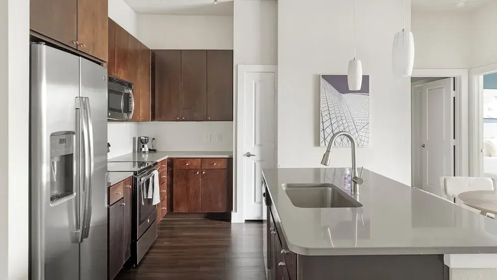 Landing Beautiful 1BD Yoga Studio Gym
