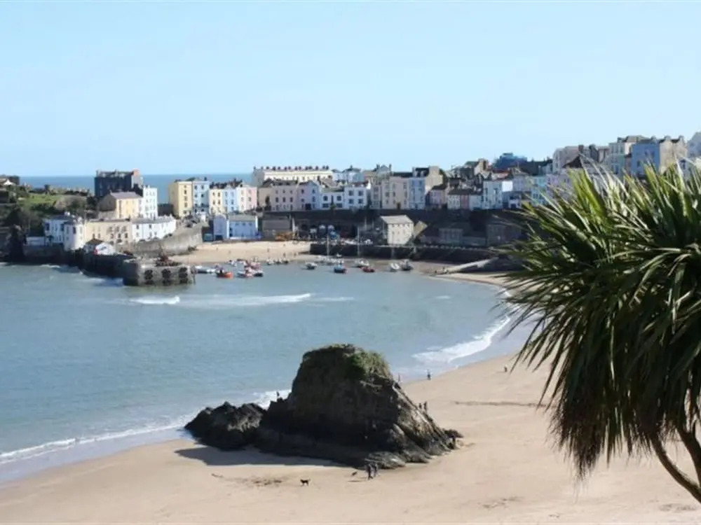 Pleasing Holiday Home in Saundersfoot With Patio