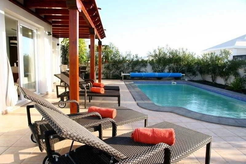 Villas Paradise Club