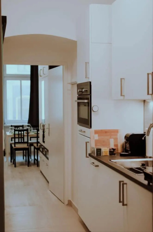 Modern Central Apartment