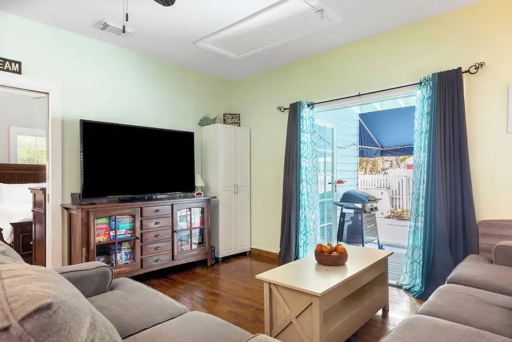 Prime Old Town Location w/ Pool, Walk to Duval Steet Blue Heron by Avantstay
