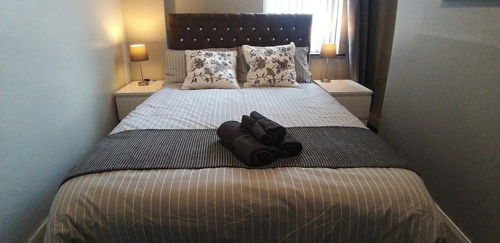 St. James Street Townhouse Belfast