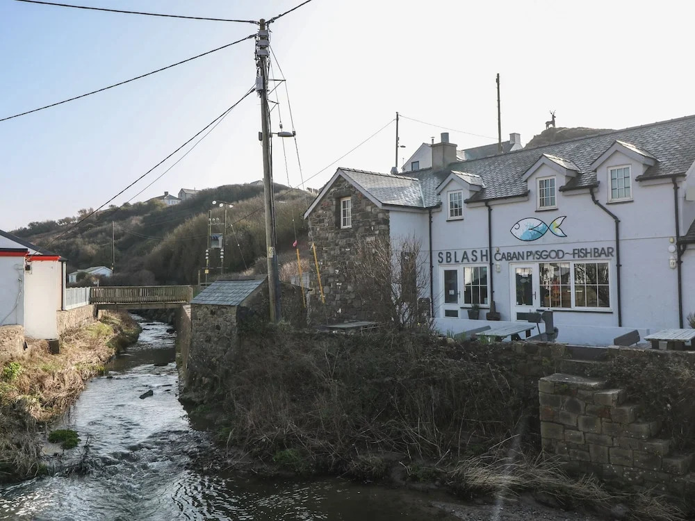 Tan Bryn 1