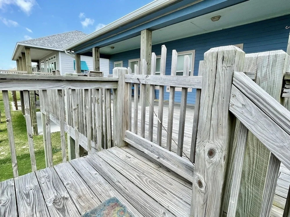 Hooked On A Feeling 3 Bedroom Home by RedAwning