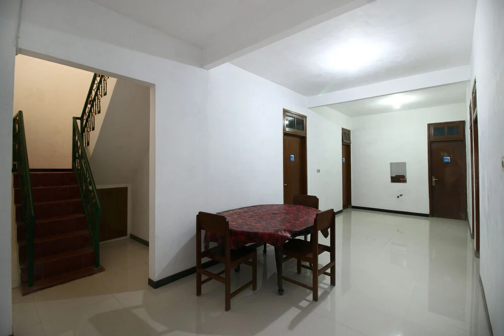 Airy Eco Syariah Rungkut Raya Medokan Sawah 28 Surabaya