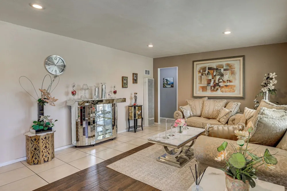 Home in San Diego Area w/ Outdoor Entertainment!