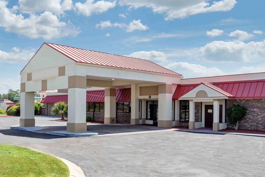 Ramada by Wyndham Santee I-95