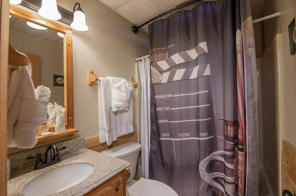Heavenly Hideaway by Eagles Ridge Resort