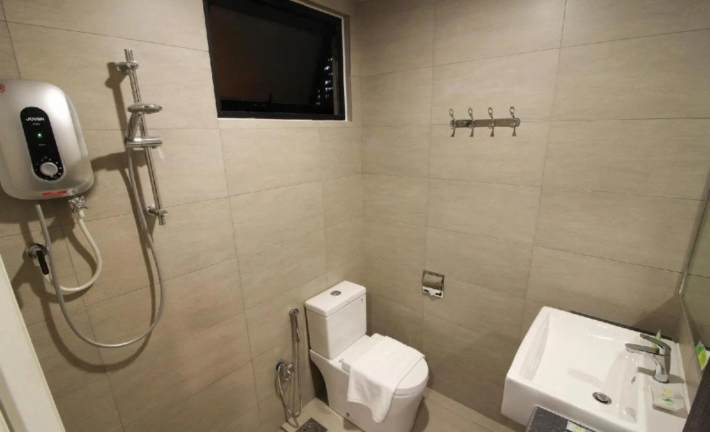 Tropical Villa Service Suite