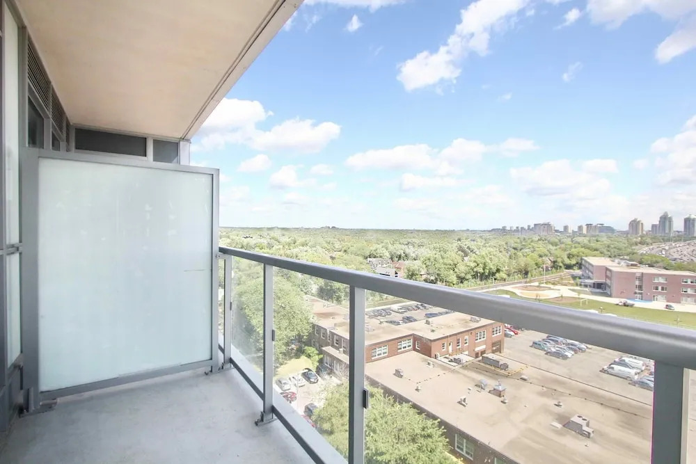 Pelicanstay in Harrison Garden Boulevard