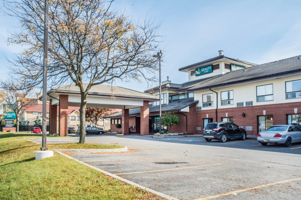 Days Inn by Wyndham Barrie