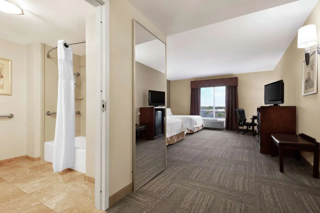 Hampton Inn & Suites Brunswick