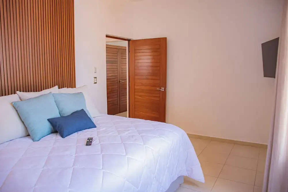 Condo Cortes