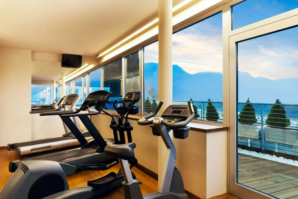Отель Four Points by Sheraton Bolzano