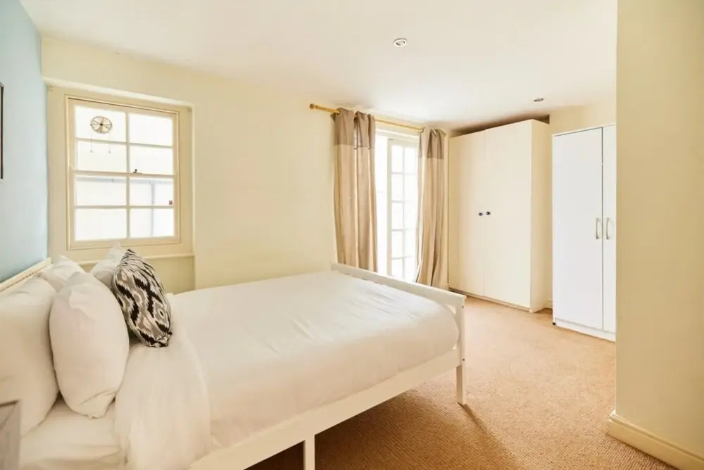 The Myddelton Square Garden Den - Tempting 2bdr Flat With Garden