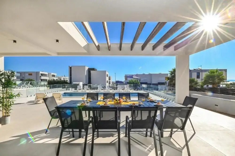Luxury Villas Paradise
