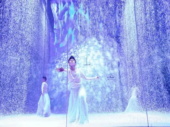 Yanquan  Hanguan Hotel（Oriental Saltlake Resort）