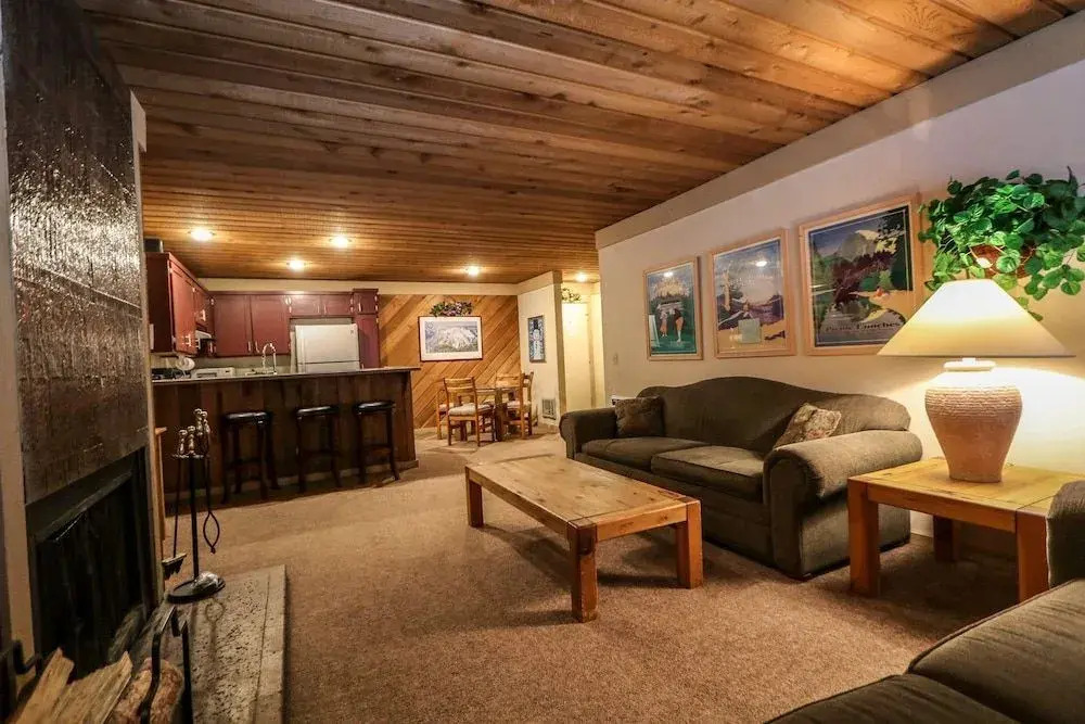 Snowbird 109 1 Bedroom 1 Bathroom Condo