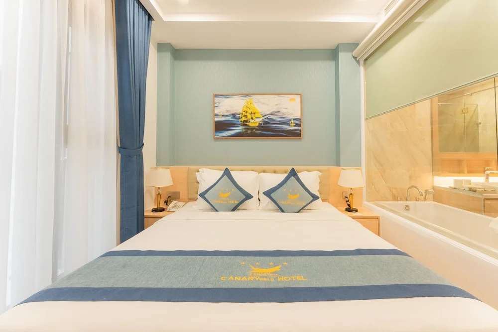 Canary Gold Hotel Quy Nhơn - Beachfront - Iconic Location