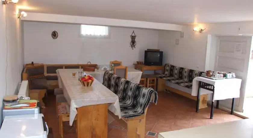 Casa cu Dor