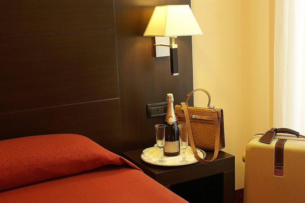 Hotel Versailles